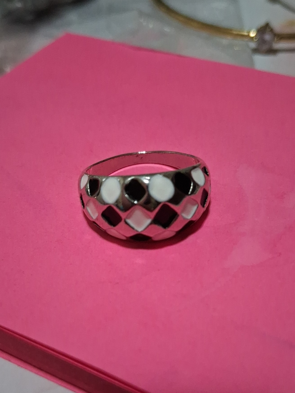 Source Unknown Silver Tone Dome Ring with White Enamel Accents